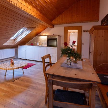 Ferienwohnung „Rose“ Wiesenfelden ภายนอก รูปภาพ